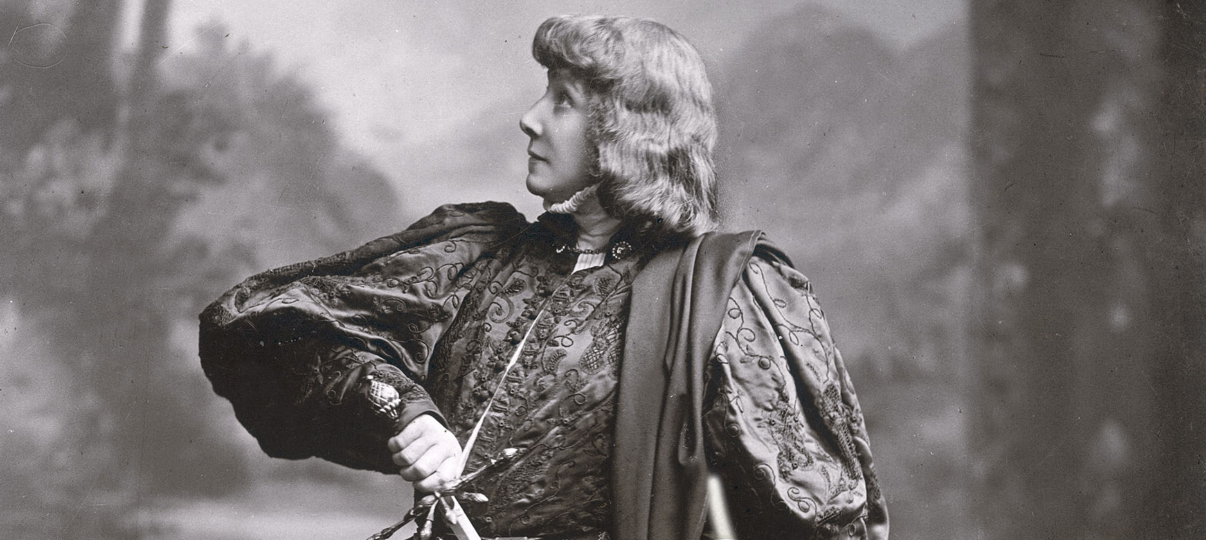 Foto van Sarah Bernhardt als Hamlet