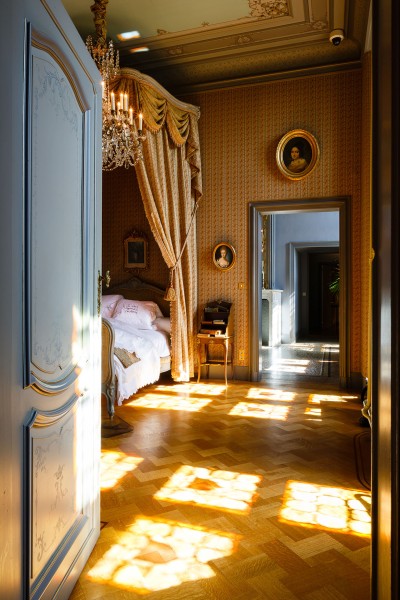 Foto van de slaapkamer van het appartement in het Kasteel van Gaasbeek